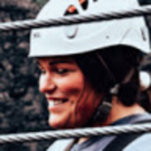 Meet your Posher, Laina